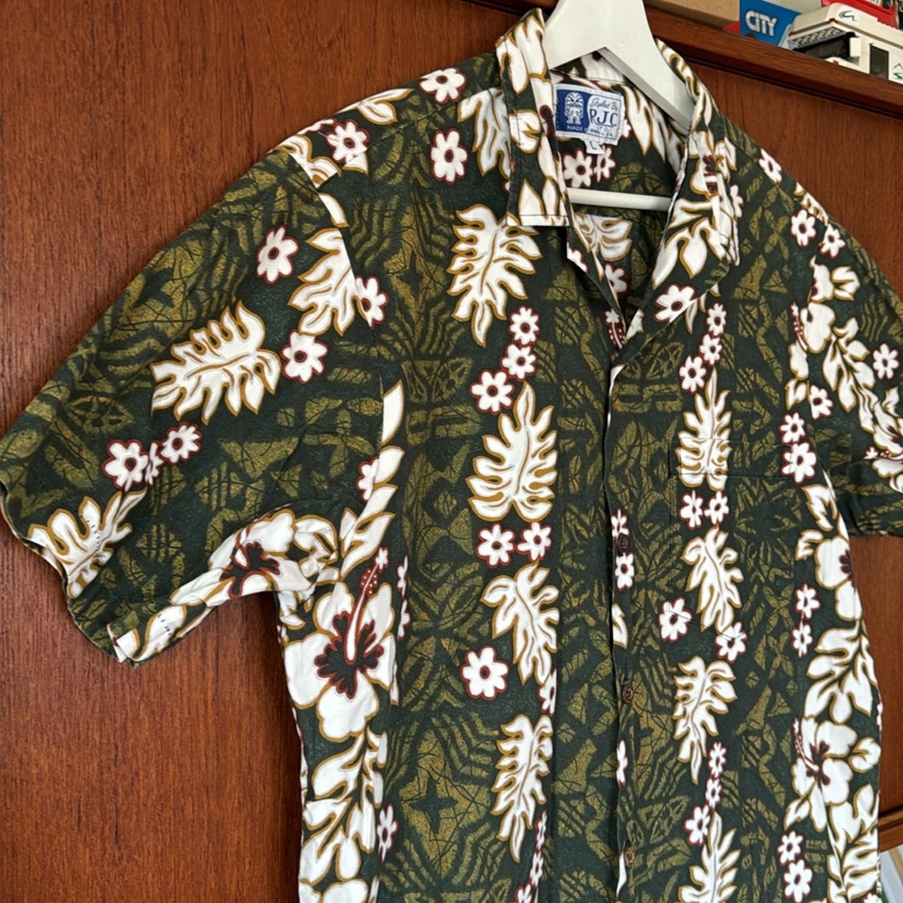 Styled BY RJC LTD. Made in Hawaii USA. Vintage retro Hawaiian short sleeve shirt - Picture 5 of 12
